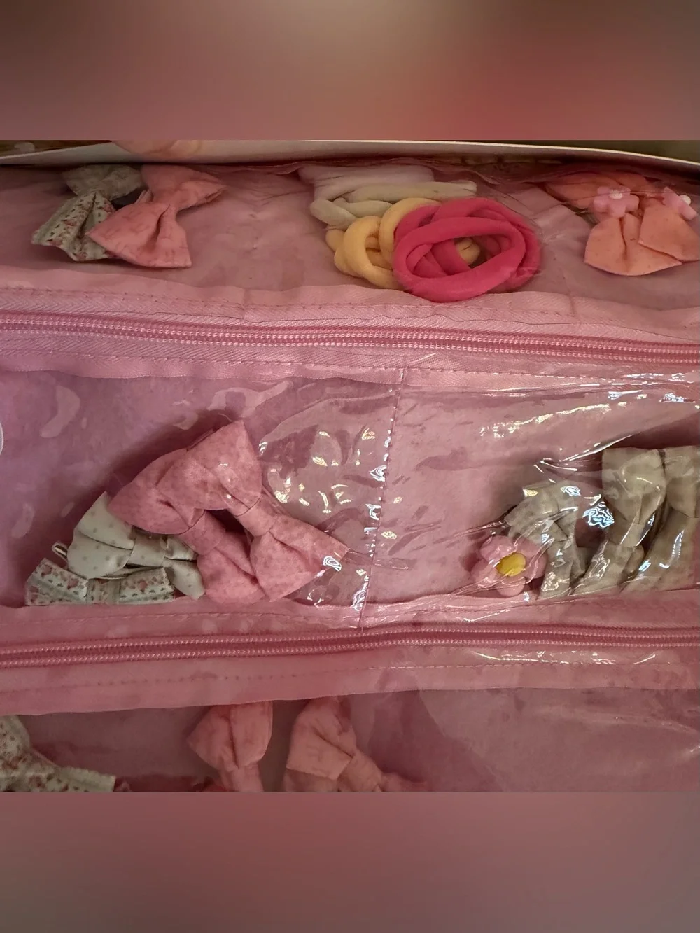 Willow Pink Hanging Hair Accessory Organizer with 40 Assorted Pink & Cream Bows